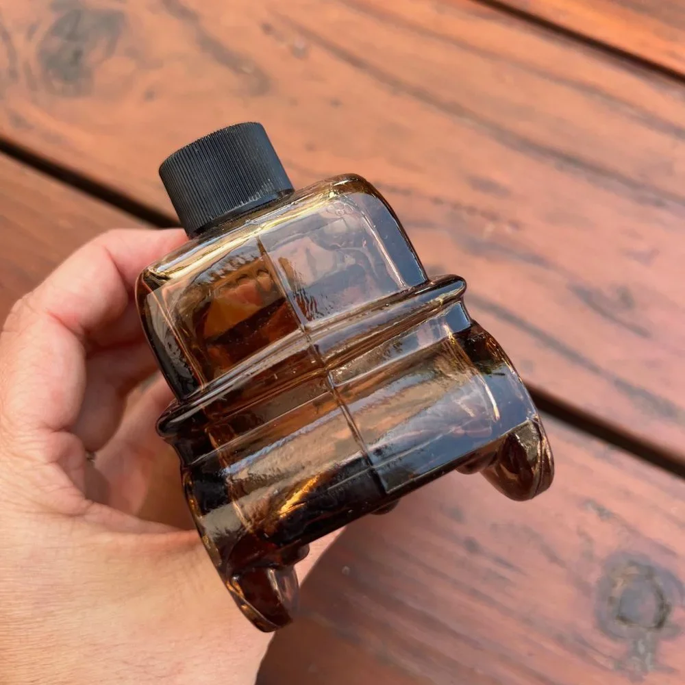 Avon Vintage Card Bottle Oland After Shave
